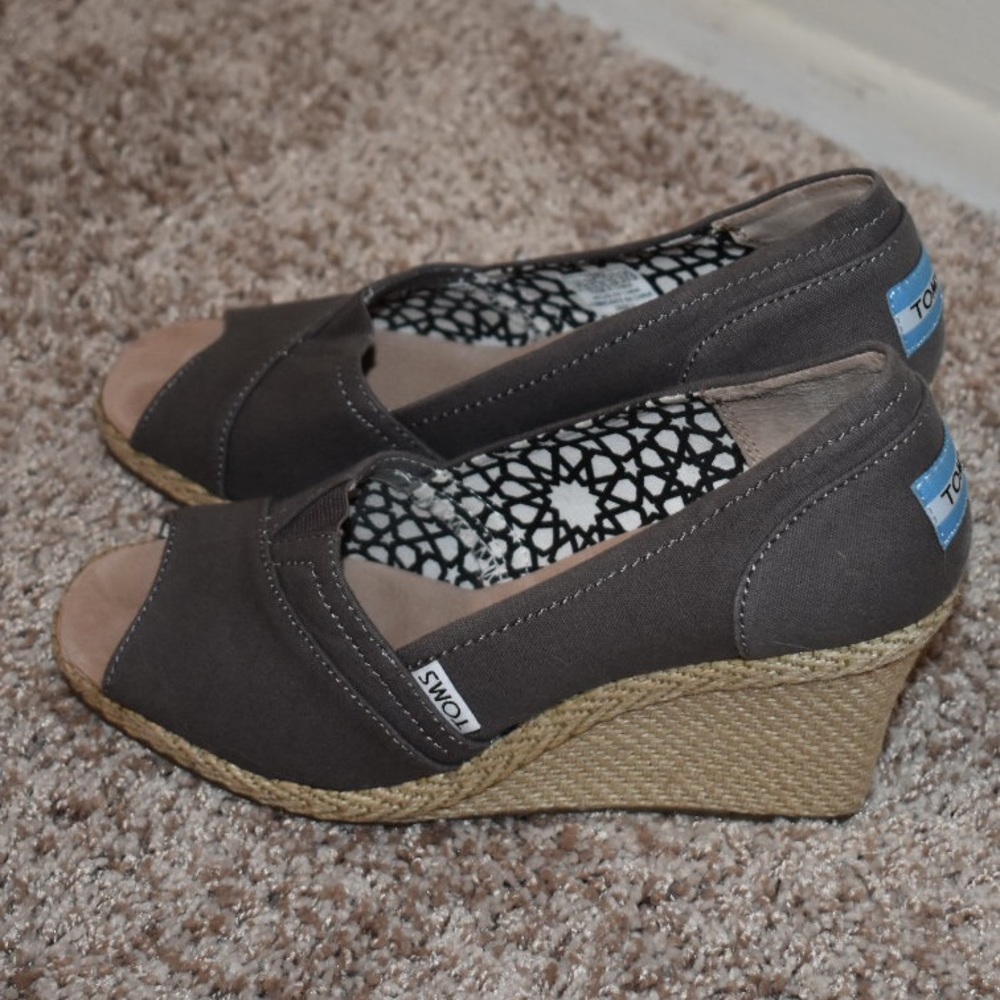 Toms Wedges